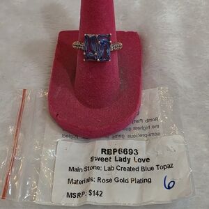 Sweet Lady Love Blue Topaz Ring in Rose Gold